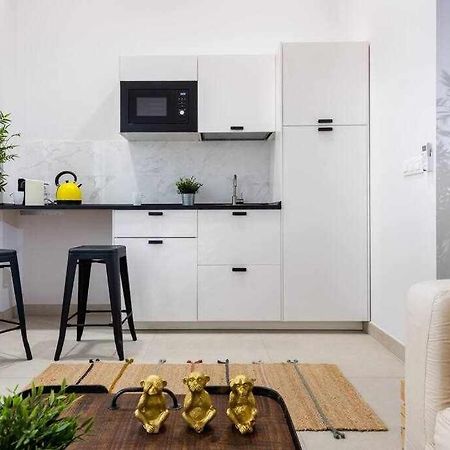 Monkeys Apartments Pinoloft Nuevo Torneo Sevilla Eksteriør bilde