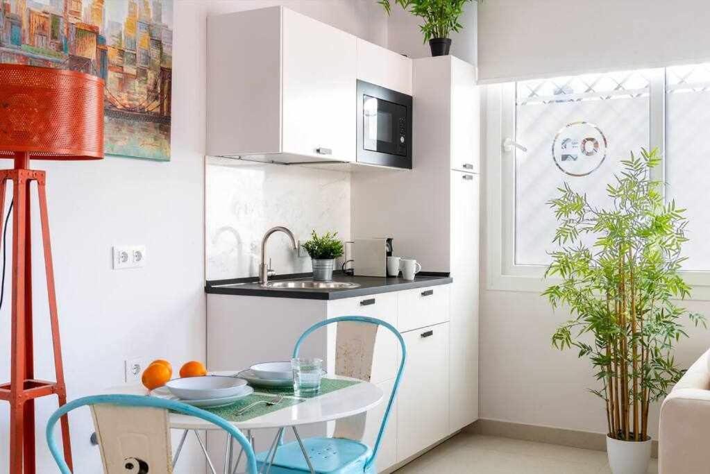 Monkeys Apartments Pinoloft Nuevo Torneo Sevilla Eksteriør bilde