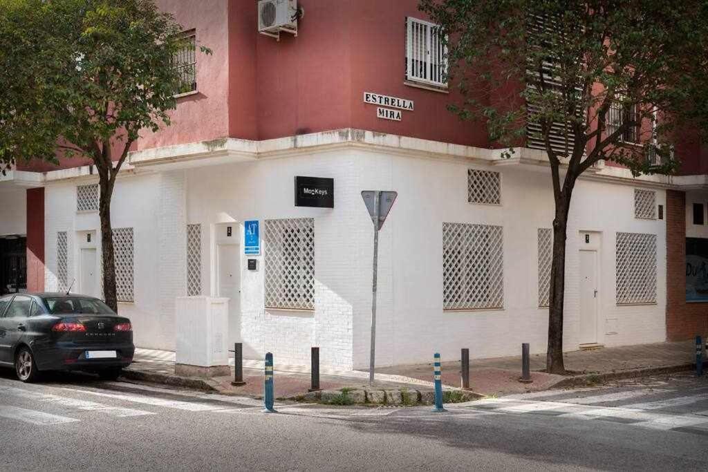 Monkeys Apartments Pinoloft Nuevo Torneo Sevilla Eksteriør bilde