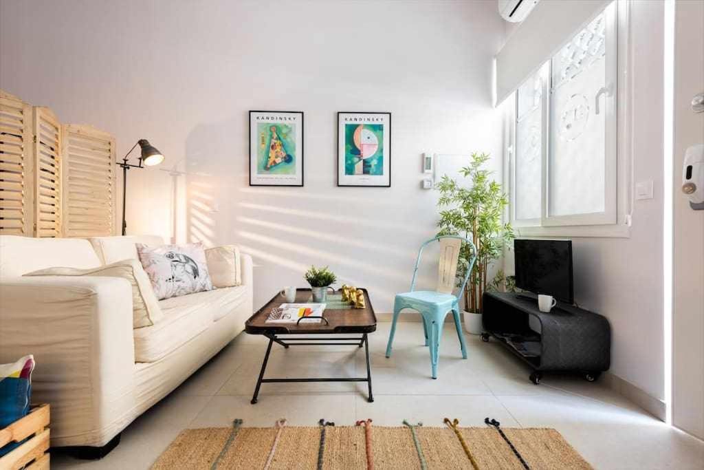Monkeys Apartments Pinoloft Nuevo Torneo Sevilla Eksteriør bilde